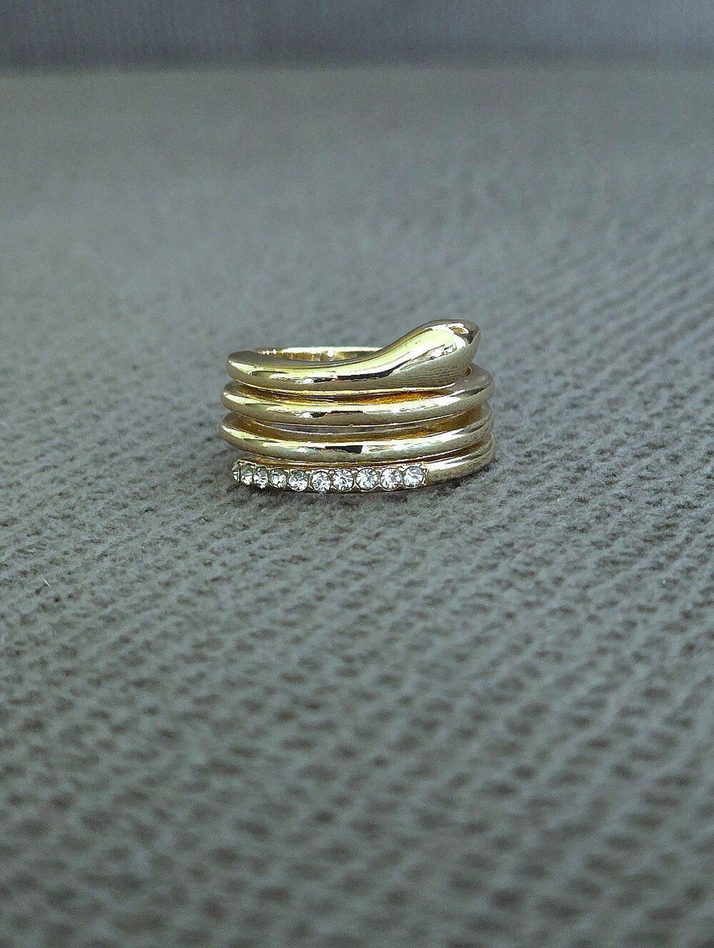 Gold💛 Coiled Serpent🐍 Ring💍 - NWOT